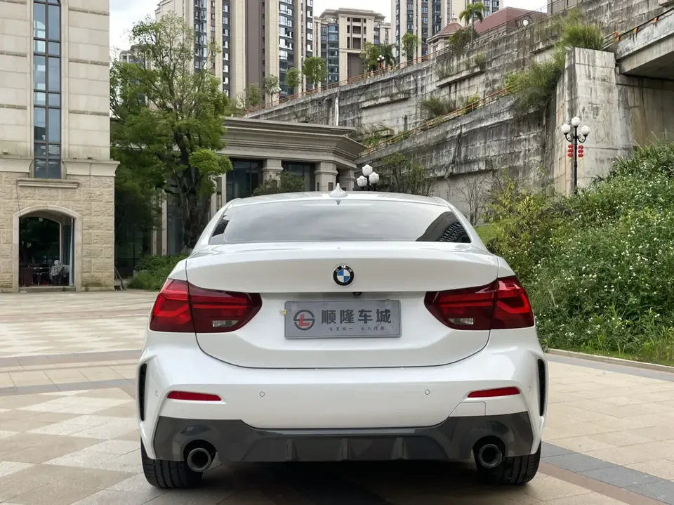 BMW 1 Series 1 Series BMW 1 Series 2023 120i M Sport Night Edition 2023 — thumbnail 2