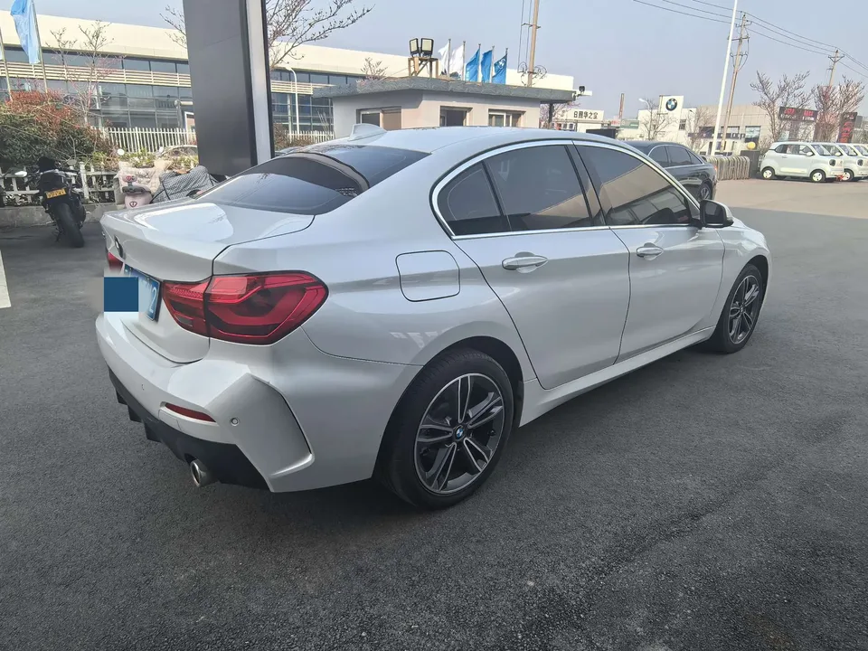BMW 1 Series BMW 1 Series 120i M Sport 2023 — миниатюра 4