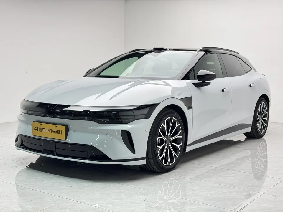 Zeekr 007GT ZEEKR 007GT Four-wheel drive intelligent driving version 75kWh 2025 — photo 1, buy with delivery to Moscow