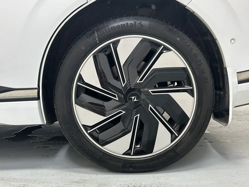 Dongfeng Yipai 008 Yipai 008 210Max Extended Range 6-seater 2024 — thumbnail 3