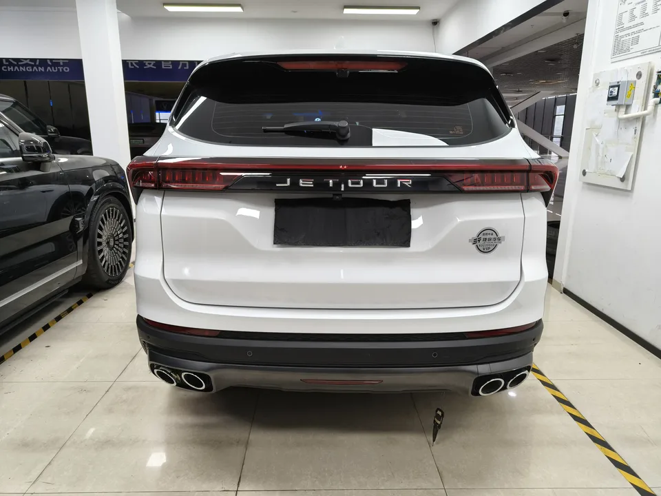 Jetour Jietu X70 PLUS Jietu X70 PLUS 1.5T DCT Brave PLUS 5-seater 2023 — thumbnail 2