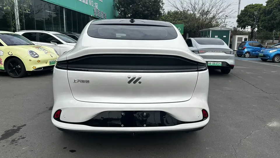 IM Motors LS6 LS6 Max Super Performance Edition 2023 — thumbnail 2