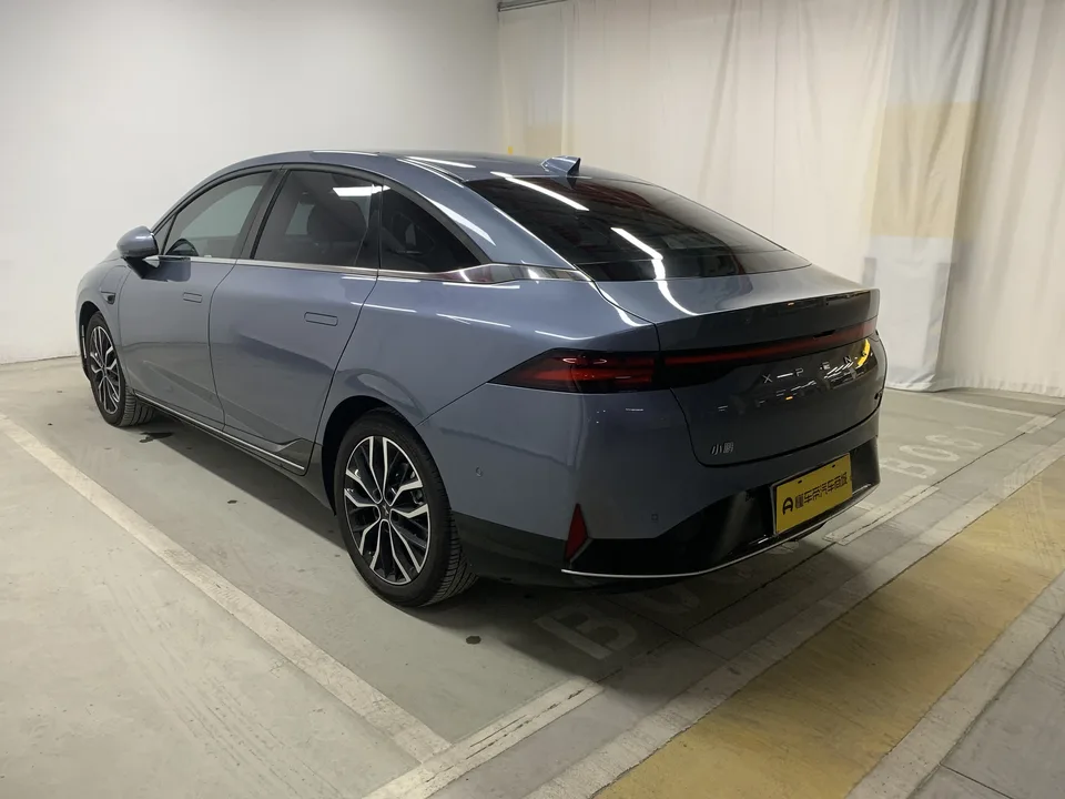 XPeng P5 Xpeng P5 460E+ 2022 — thumbnail 2