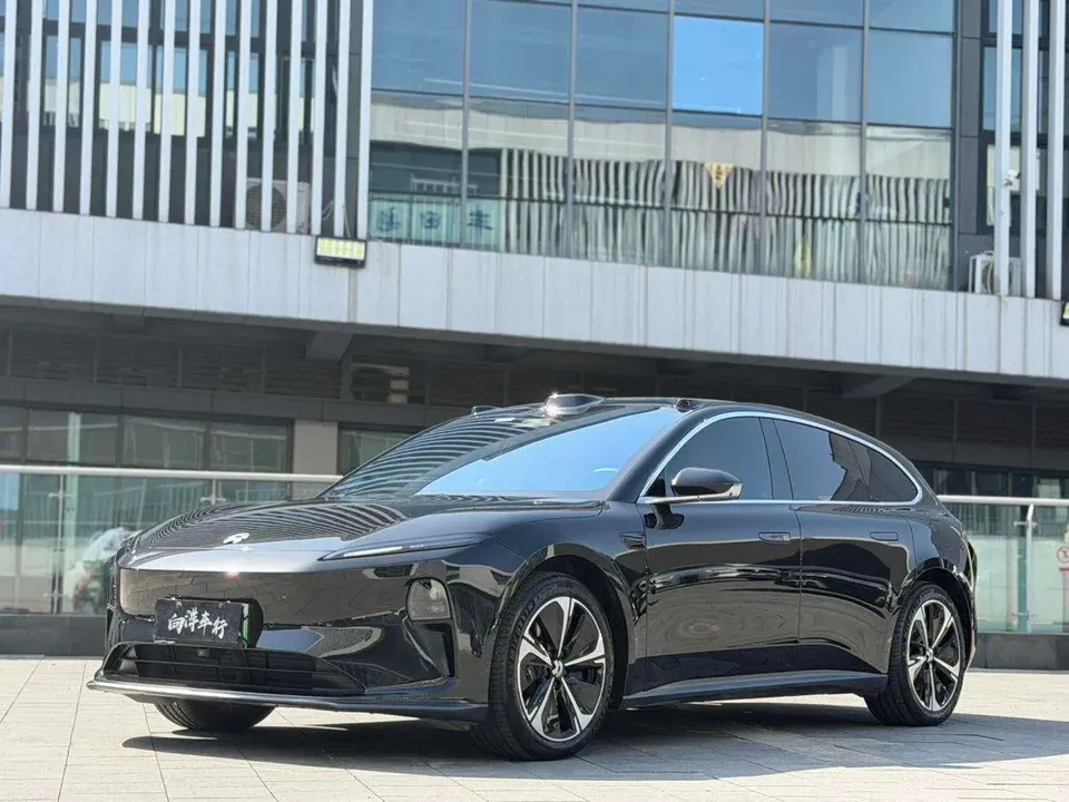 NIO ET5T NIO ET5T 2024 75kWh 2024 — photo 1, buy with delivery to Moscow