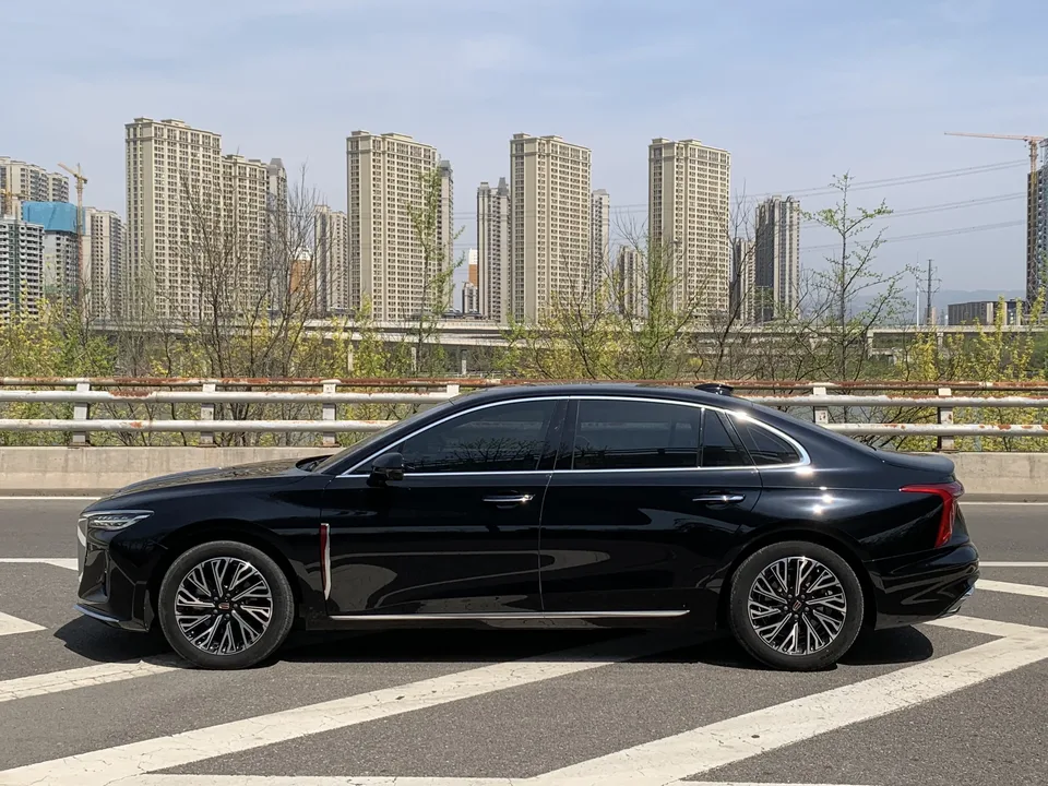 Hongqi H5 H5 Hongqi H5 2024 2.0T Automatic Intelligent Connection Flagship Chang Edition 2024 — миниатюра 3