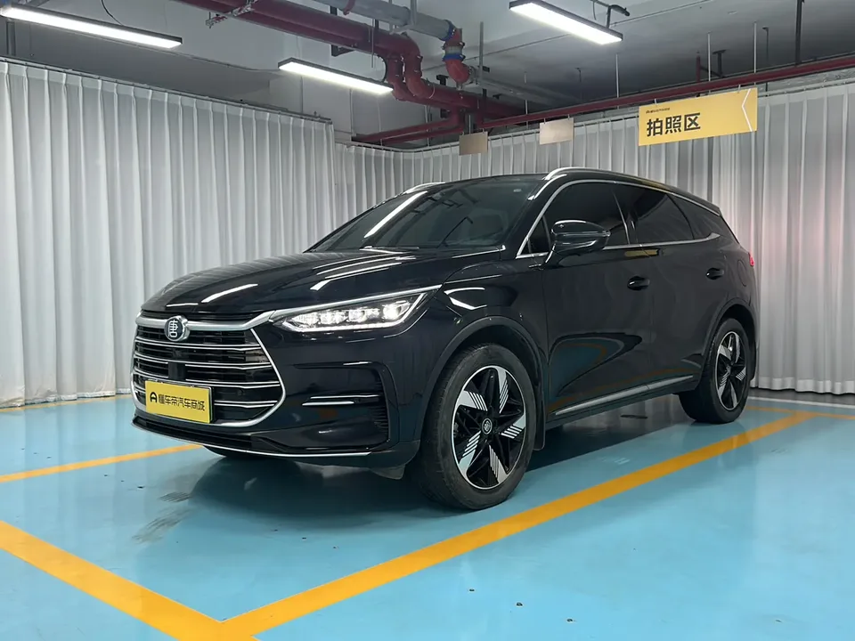 BYD Tang DM Tang DM DM-i Champion Edition 112KM Premium 2023 — photo 1, buy with delivery to Moscow