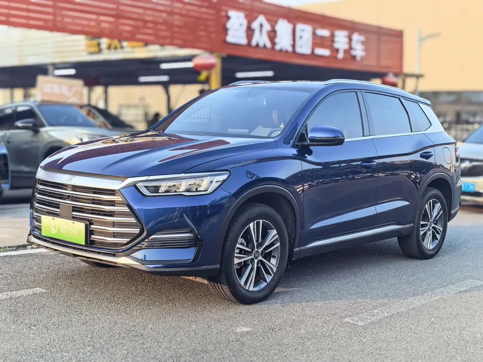 BYD Song Pro DM Song Pro DM DM-i 51km Luxury 2022 — photo 1, buy with delivery to Moscow
