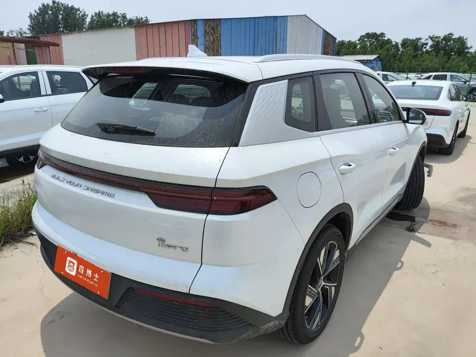 BYD Song Pro DM Song Pro DM DM-i Honor Edition 110km Surpassing Edition 2024 — миниатюра 4