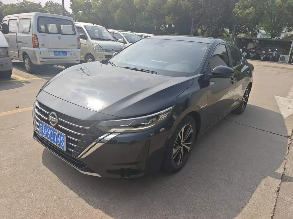 Nissan Sylphy Sylphy 1.6L CVT Enjoy Edition 2023 — photo 1, buy with delivery to Moscow