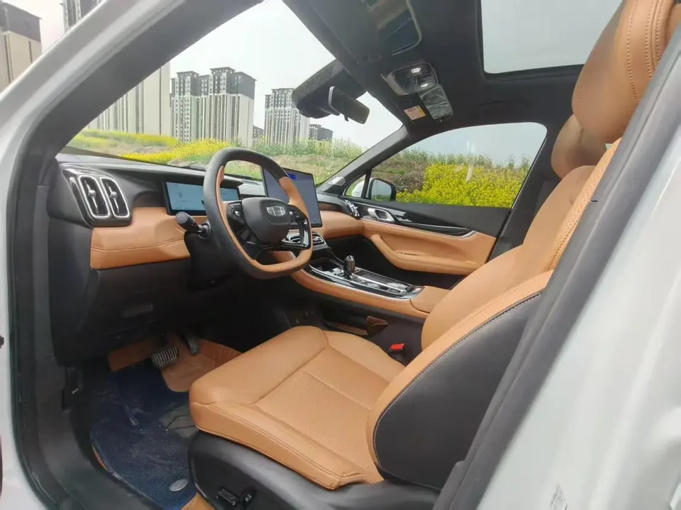 Geely Atlas L Boyue L Fourth generation 1.5TD DCT Sanhe 2025 — thumbnail 5