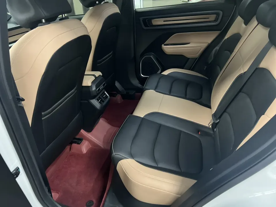 Geely ICON ICON Geely ICON 2023 1.5TD Chocolate Edition 2023 — thumbnail 3