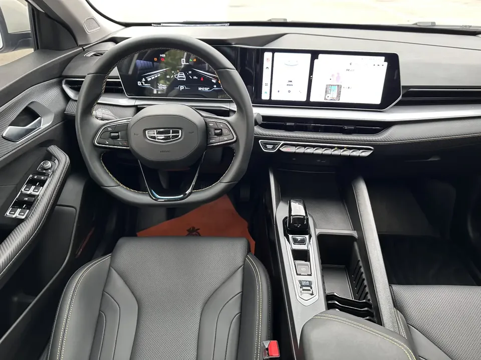 Geely Binrui Binrui Binrui COOL 1.5T DCT Champion Edition 2024 — thumbnail 4