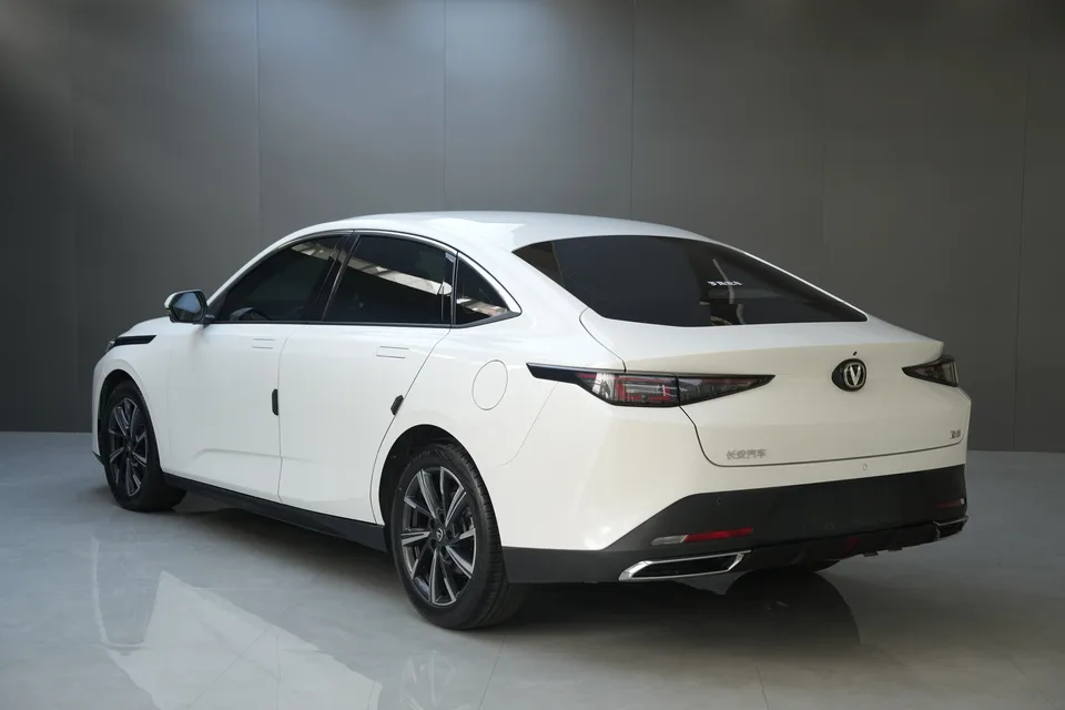 Changan Escape Escape 1.5T DCT Enjoy Edition 2024 — thumbnail 2