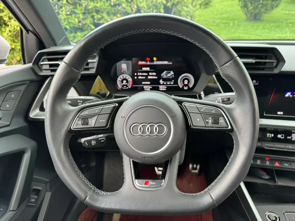 Audi A3 A3 facelift Sportback 35 TFSI luxury sports model 2023 — thumbnail 5