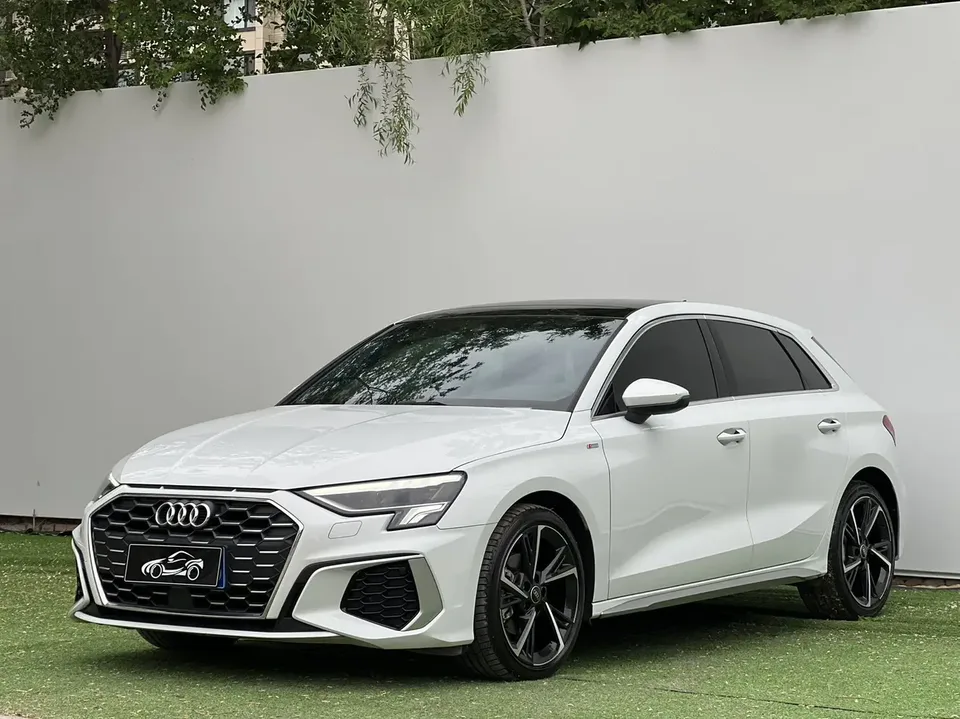 Audi A3 Audi A3 Sportback 35 TFSI Stylish and sporty 2022 — photo 1, buy with delivery to Moscow