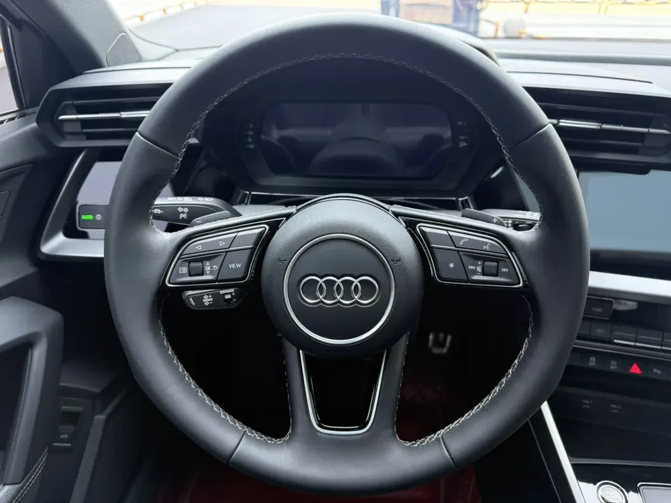 Audi A3 A3 Sportback 35 TFSI stylish and sporty 2023 — миниатюра 4