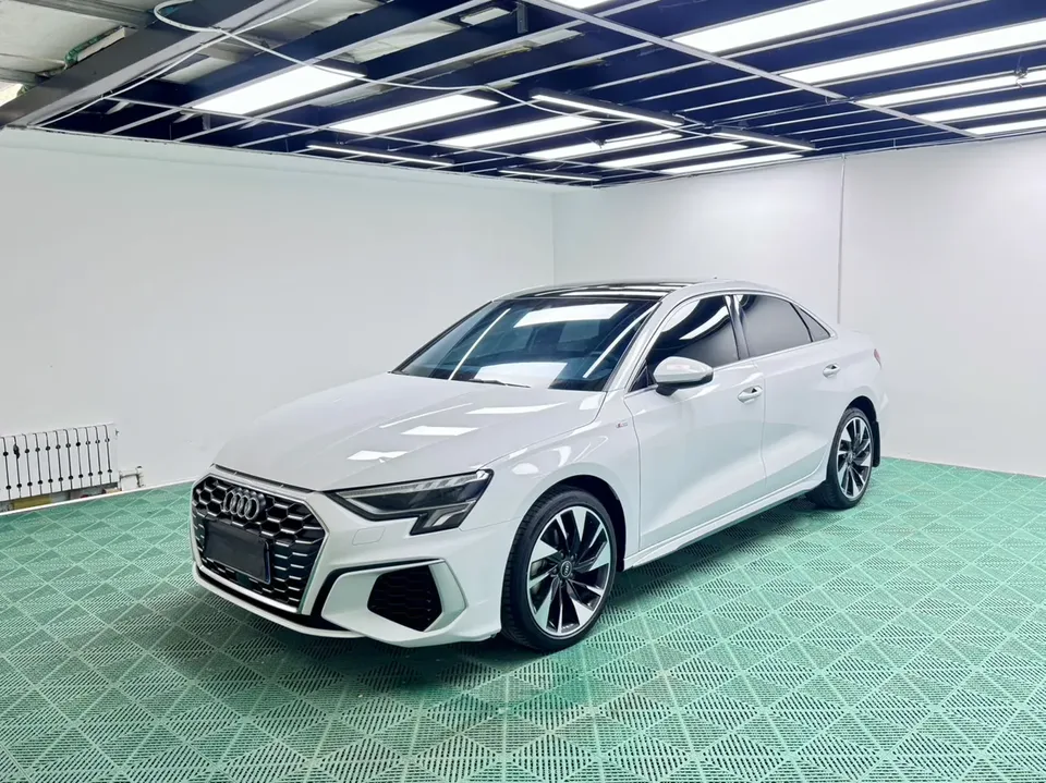 Audi A3 Audi A3 A3L Limousine 35 TFSI Stylish Sports 2022 — photo 1, buy with delivery to Moscow