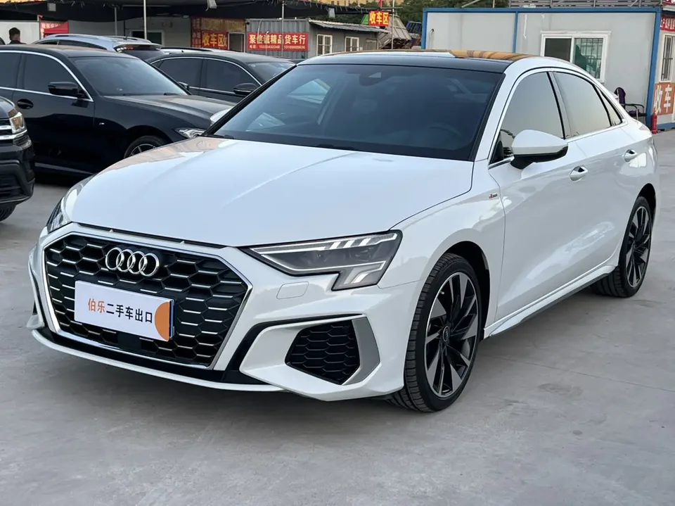 Audi A3 A3 A3L Limousine 35 TFSI Fashion Sports 2022 — фото 1, купить с доставкой в Москву