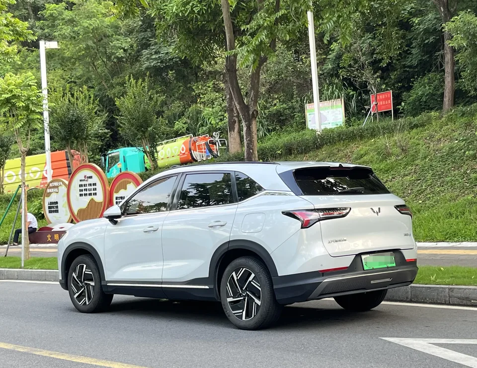 Wuling Starlight S EV Wuling Starlight S EV 510km Pilot 2024 — thumbnail 4