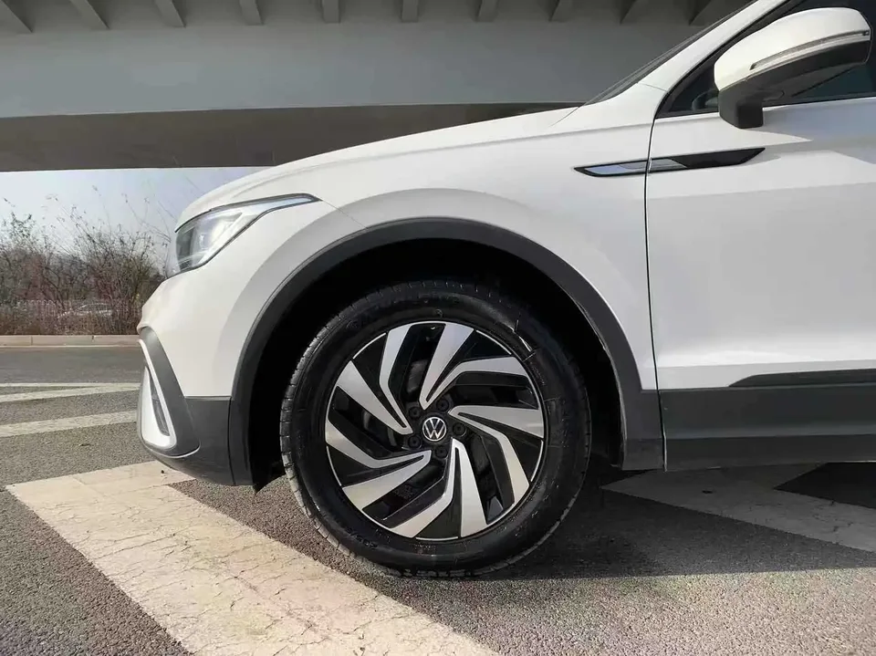 Volkswagen Tiguan L Tiguan L 330TSI Automatic 2WD Comfort Edition 2022 — thumbnail 5