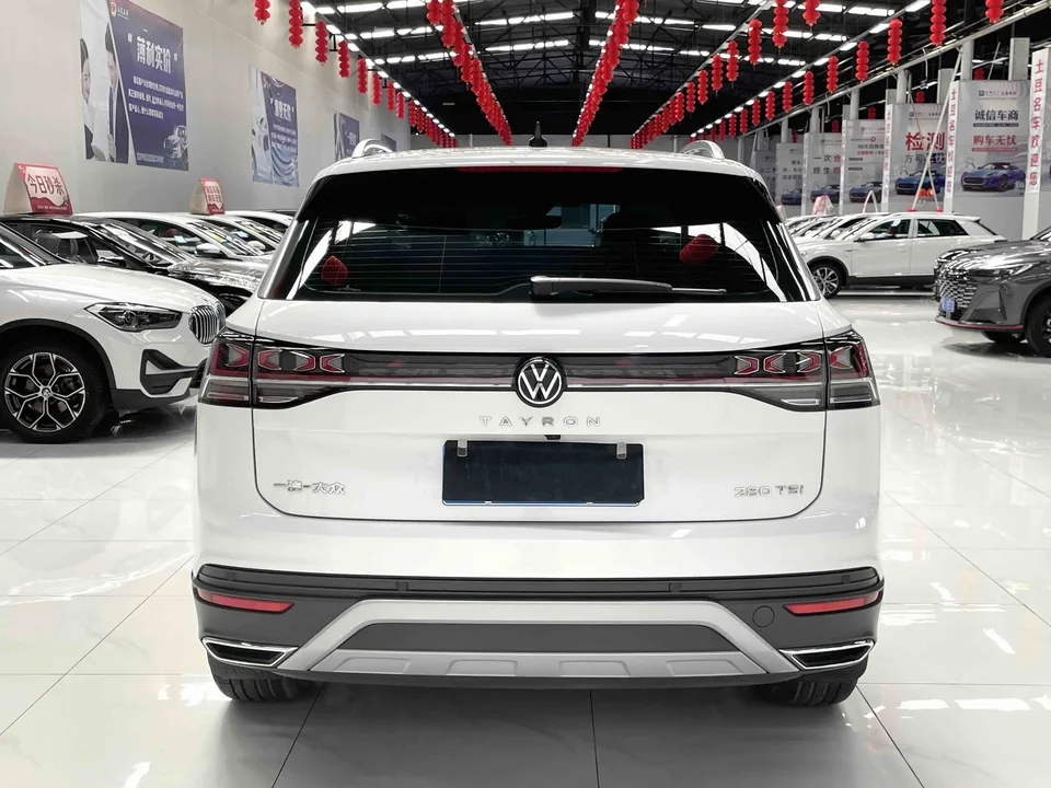 Volkswagen Tayron Tanyue 280TSI 2WD Luxury Plus Advanced Edition 2023 — миниатюра 2