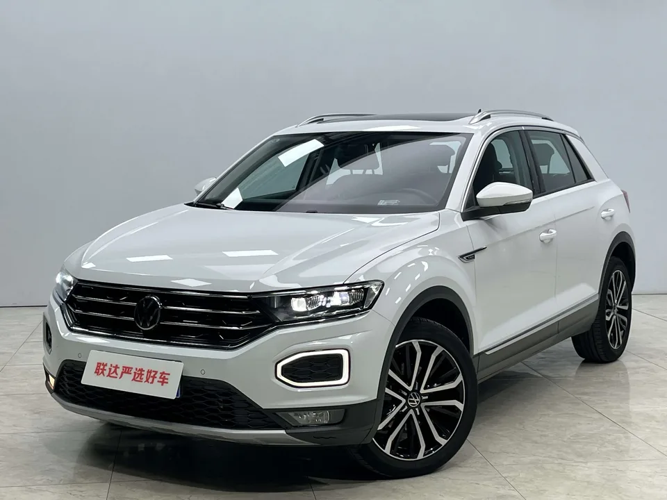 Volkswagen T-Roc TANG 280TSI DSG 2WD Comfort PLUS 2022 — photo 1, buy with delivery to Moscow