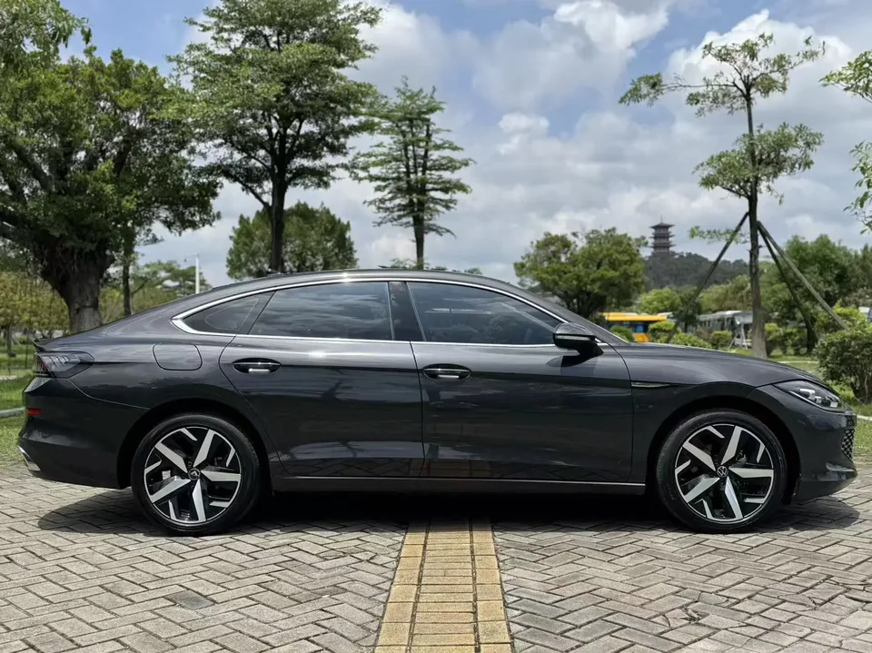 Volkswagen Lamando Lingdu Lingdu Lingdu L 280TSI DSG Cool Edition 2022 — thumbnail 2