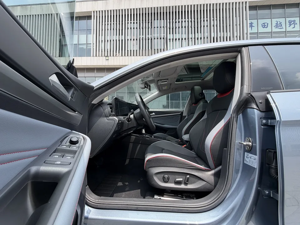 Volkswagen Lamando Lingdu Lingdu Lingdu L 280TSI DSG Hot Edition 2023 — thumbnail 4
