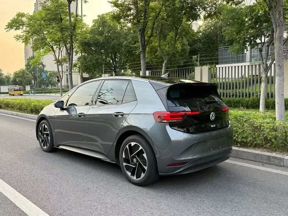 Volkswagen ID.3 ID.3 Outstanding Edition 2024 — thumbnail 4