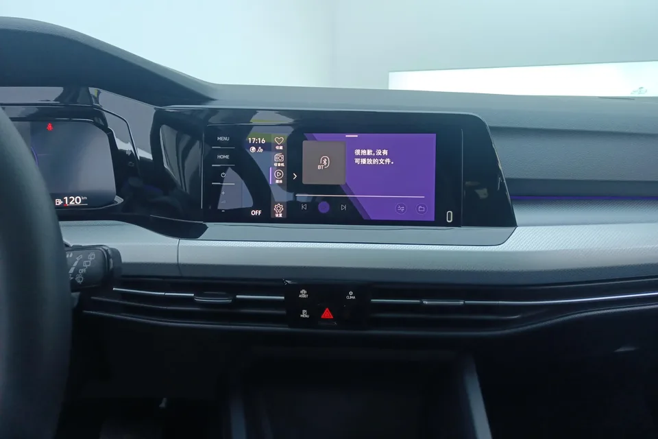 Volkswagen Golf facelift 280TSI DSG Pro 2023 — thumbnail 4