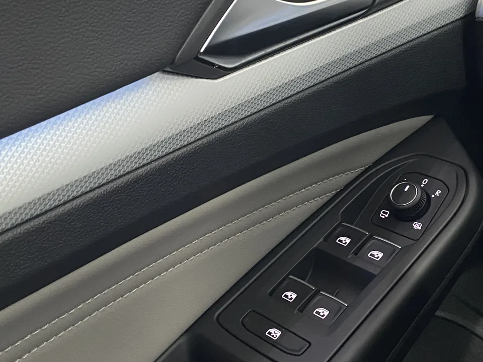 Volkswagen Golf golf 2021 280TSI DSG Pro 2022 — thumbnail 3