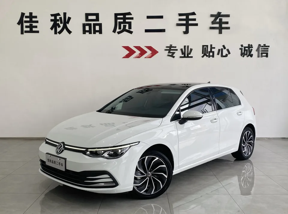 Volkswagen Golf golf 2021 280TSI DSG Pro 2022 — photo 1, buy with delivery to Moscow
