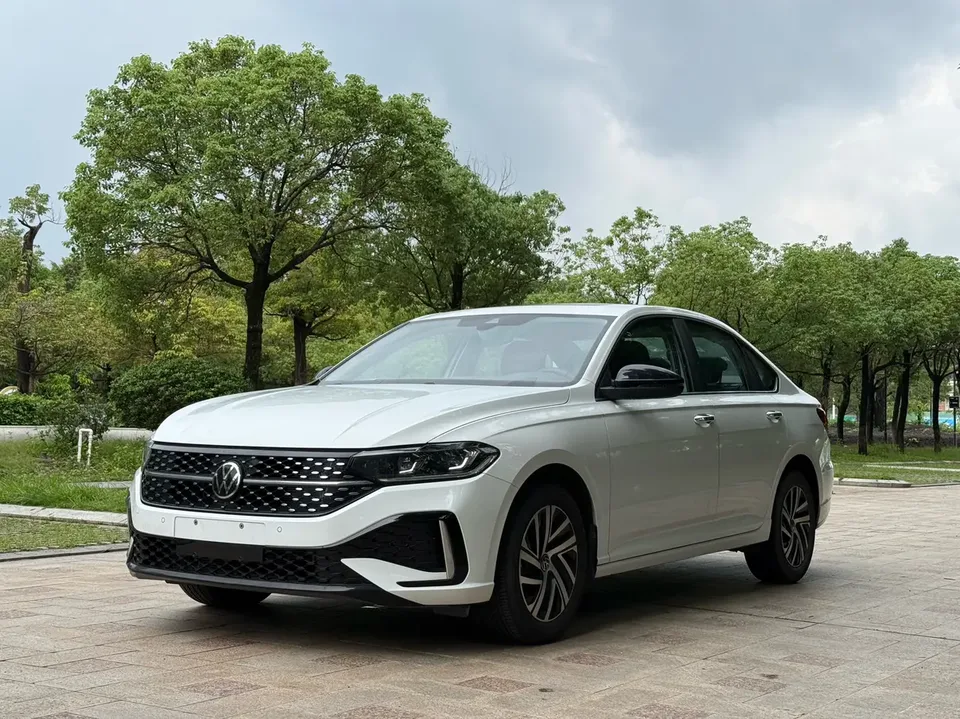 Volkswagen Lavida Lavida 2024 300TSI DSG Starry Sky Leading Edition 2024 — photo 1, buy with delivery to Moscow