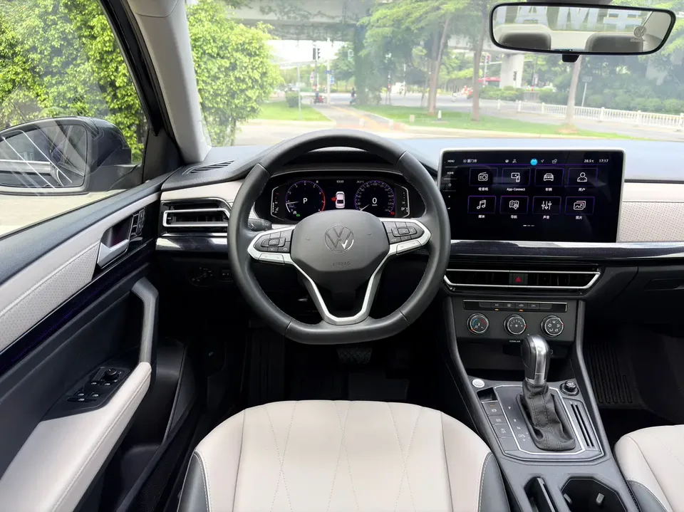 Volkswagen Lavida Lavida 2023 Modified 1.5L Automatic 5 million version 2024 — thumbnail 3