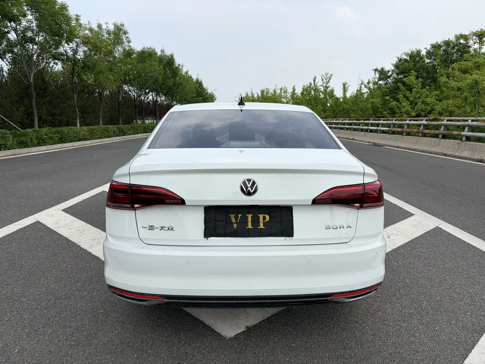 Volkswagen Bora Bora 2021 1.5L Automatic Elite Smart Link Edition 2022 — thumbnail 5