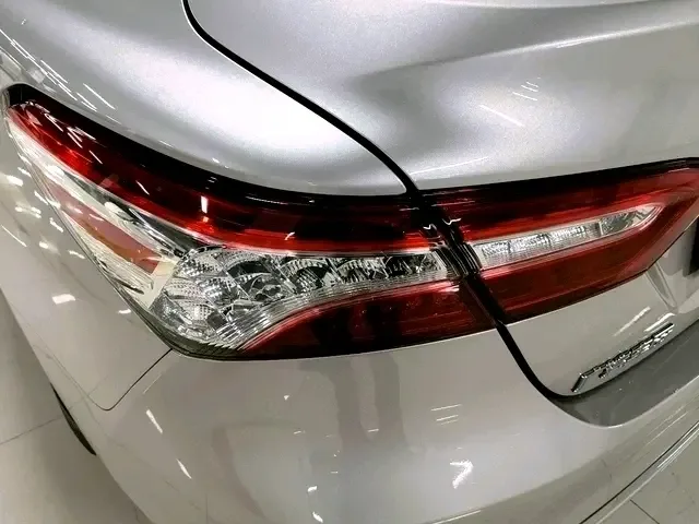 Toyota Camry Camry 2.0G Deluxe Edition 2023 — thumbnail 4