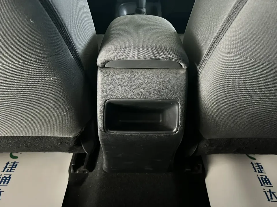 Toyota Corolla Corolla Corolla Hybrid 1.8L E-CVT Pioneer Edition 2022 — thumbnail 4