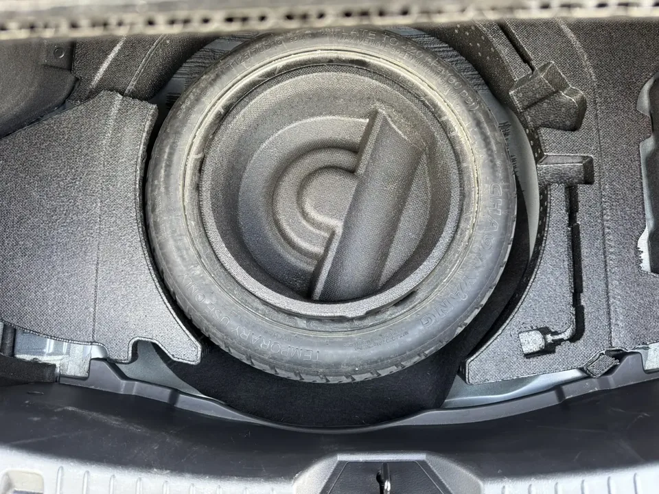 Mazda Axela Mazda3 Angkesela 2.0L Automatic Quality Edition 2023 — thumbnail 4