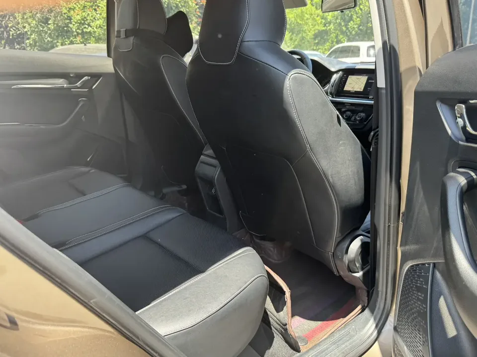 Skoda Comek Comek 1.5L Automatic Comfort Edition 2022 — thumbnail 4
