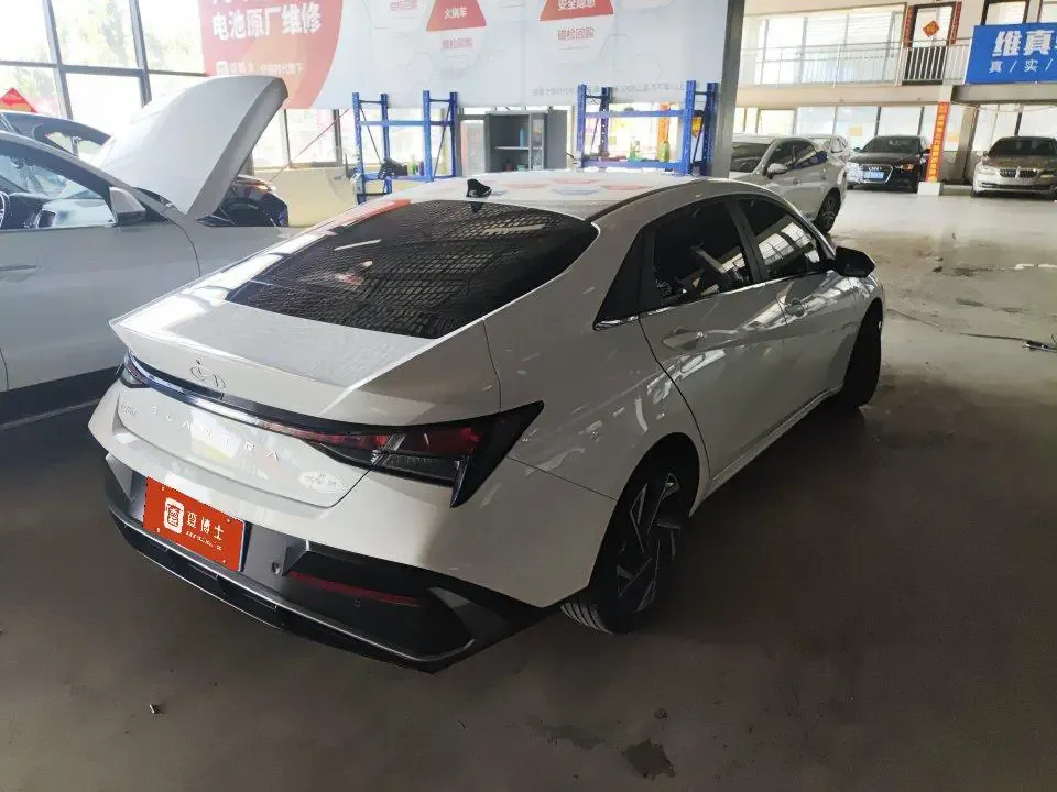 Hyundai Elantra Elantra 1.5L CVT GLX Elite Edition 2023 — thumbnail 4