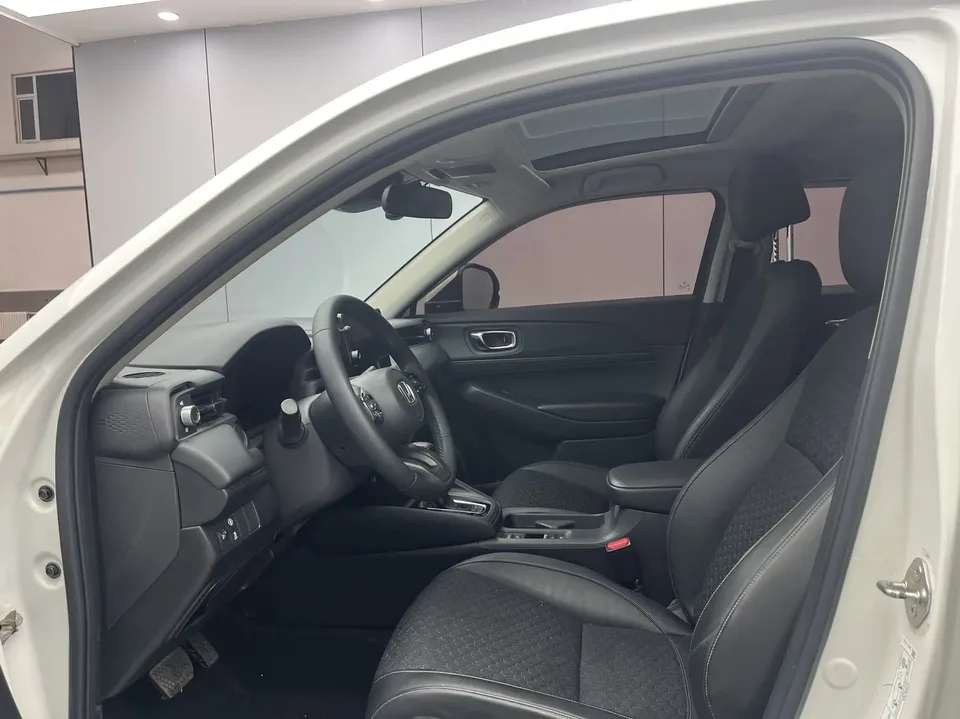 Honda WR-V XR-V 1.5L CVT Heat Wave Edition 2023 — thumbnail 5