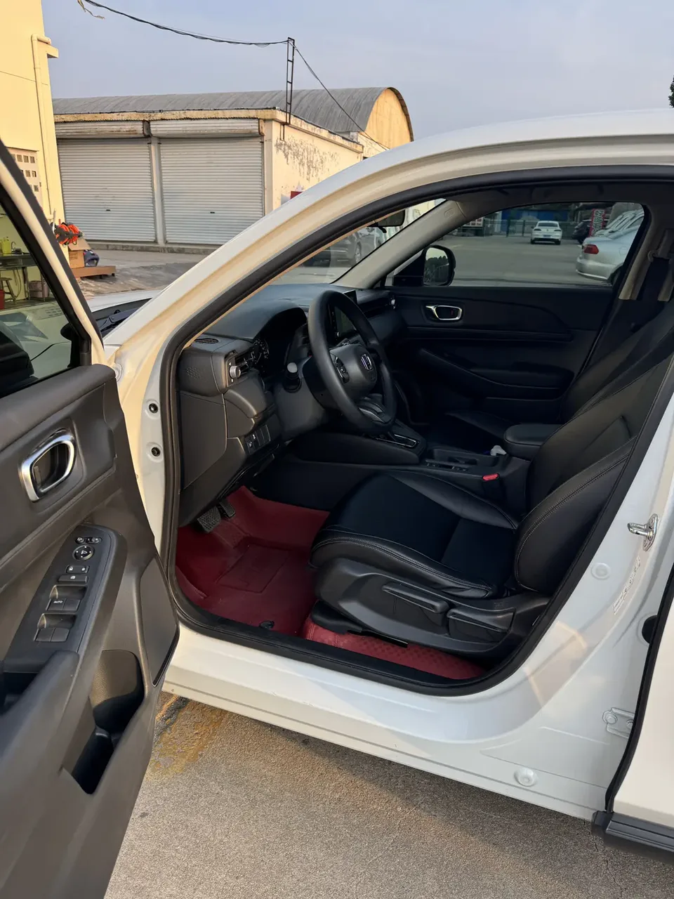 Honda VEZEL Binzhi 1.5L CVT Elite Edition 2023 — thumbnail 3