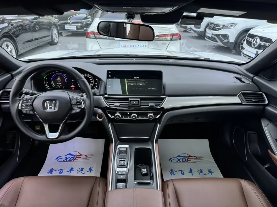 Honda Inspire Yingshipai 2022 Insignia Hybrid 2.0L Pure Elegant Edition 2022 — thumbnail 3