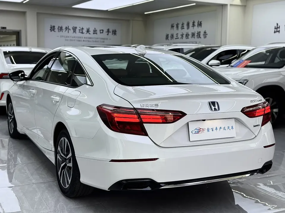 Honda Inspire Yingshipai 2022 Insignia Hybrid 2.0L Pure Elegant Edition 2022 — thumbnail 4