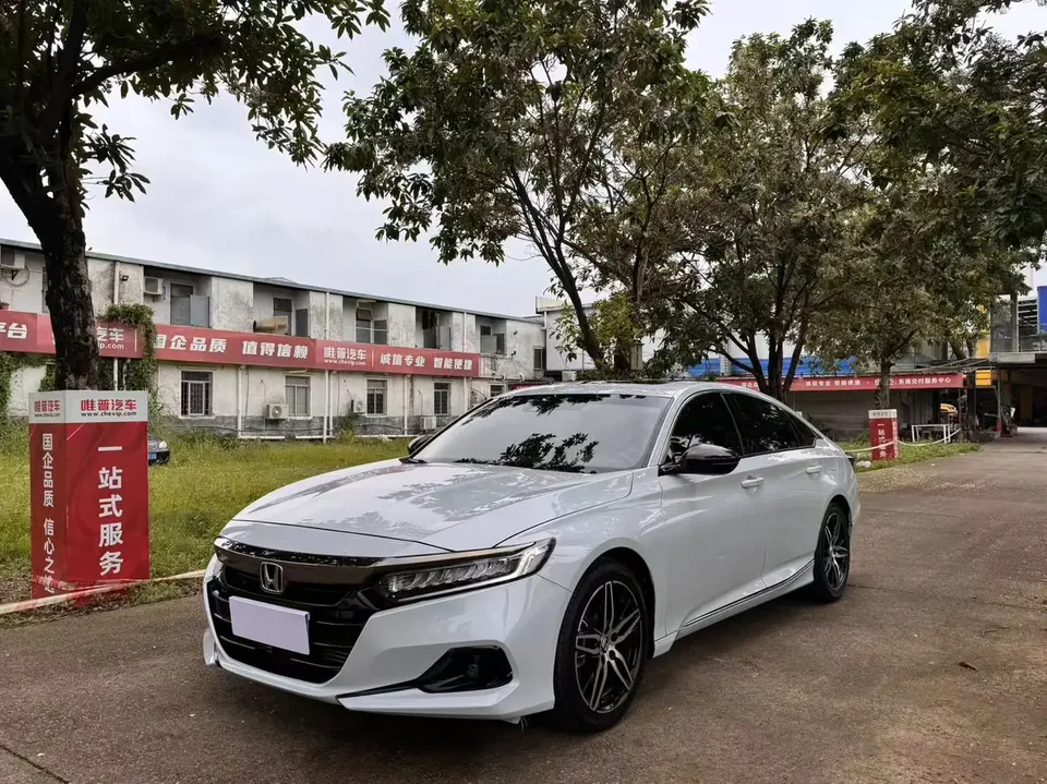 Honda Accord Accord 2022 Accord 260TURBO Fantasy Night Premium Edition 2022 — photo 1, buy with delivery to Moscow