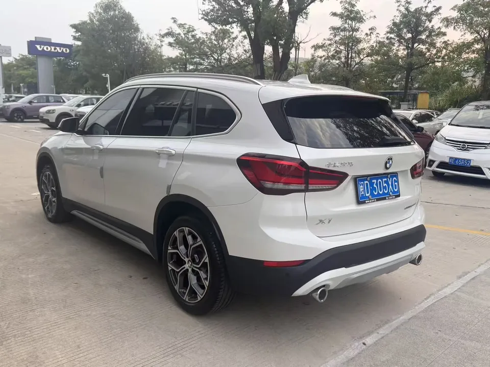 BMW X1 BMW X1 sDrive20Li Premium 2022 — миниатюра 4