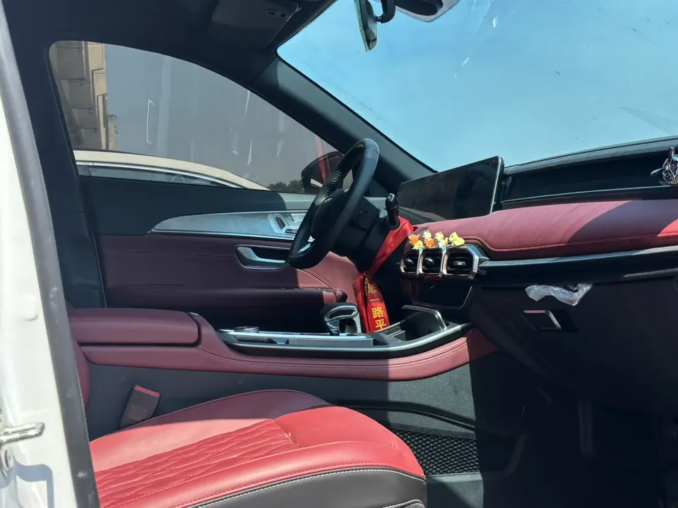 Jetour Jietu X70 PLUS Jietu X70 PLUS Champion Edition 1.5T DCT Champion MAX 5 Seaters 2024 — thumbnail 5