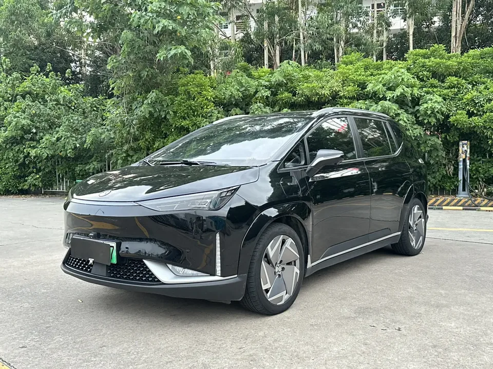 HYCAN Hechuang Z03 Hechuang Z03 620 Cool Edition 76.8kWh 2022 — фото 1, купить с доставкой в Москву