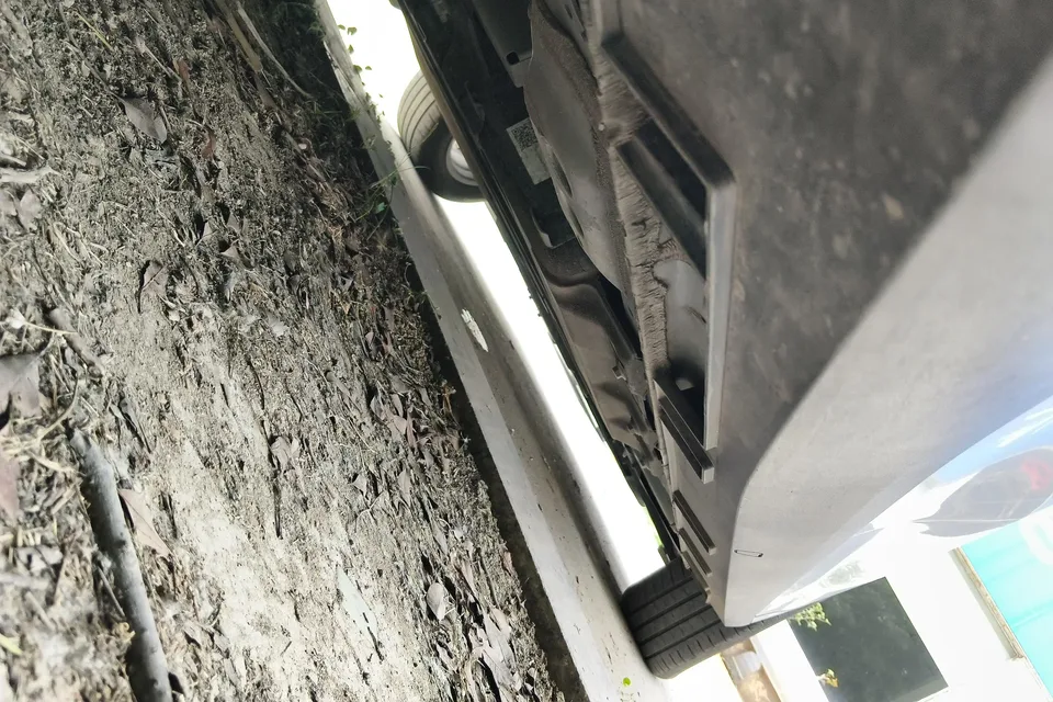 Geely Galaxy L6 Galaxy L6 1.5 EM-i DHT 60KM Sailing Edition 2025 — thumbnail 3