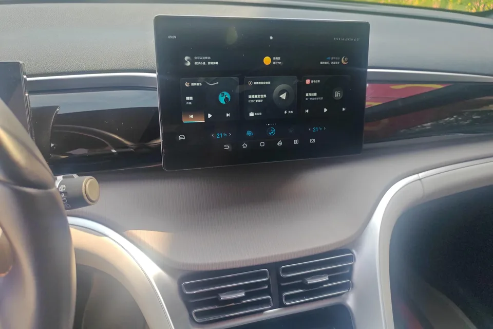 BYD Song Pro DM Song Pro DM DM-i Honor Edition 71km Pilot Edition 2024 — thumbnail 4
